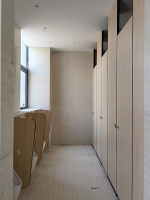 河南衛(wèi)生間隔斷廠品類(lèi)加工安裝